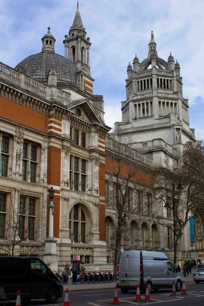 VICTORIA AND ALBERT 2