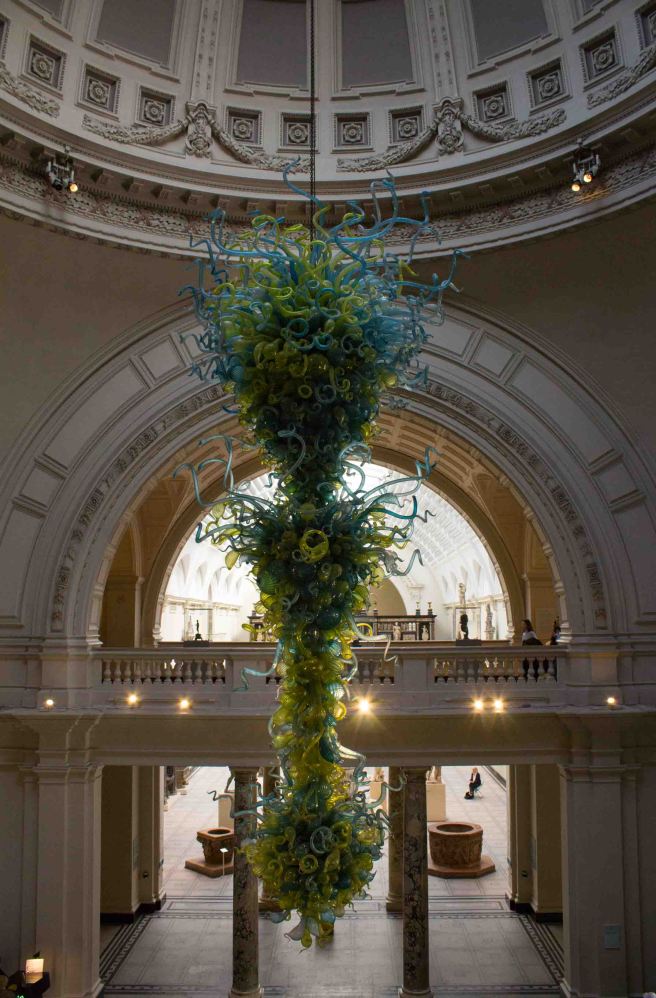 VICTORIA AND ALBERT 6