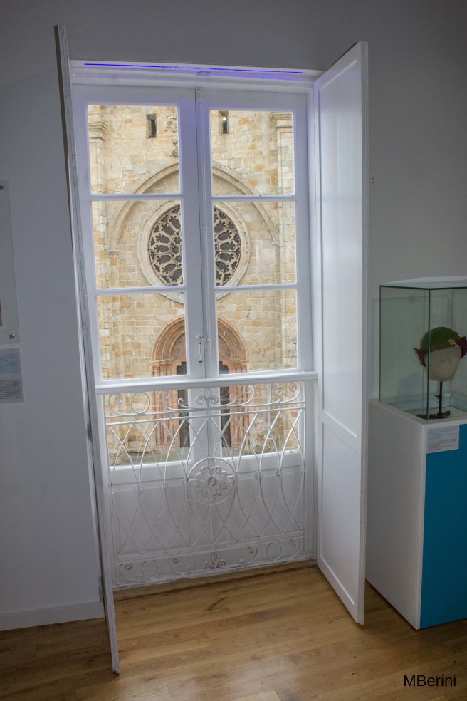 05032019-SALA CON VISTAS